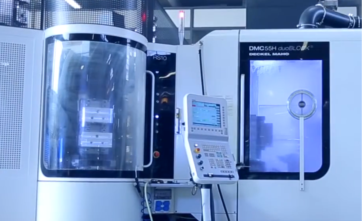 CNC- Bearbeitungszentrum